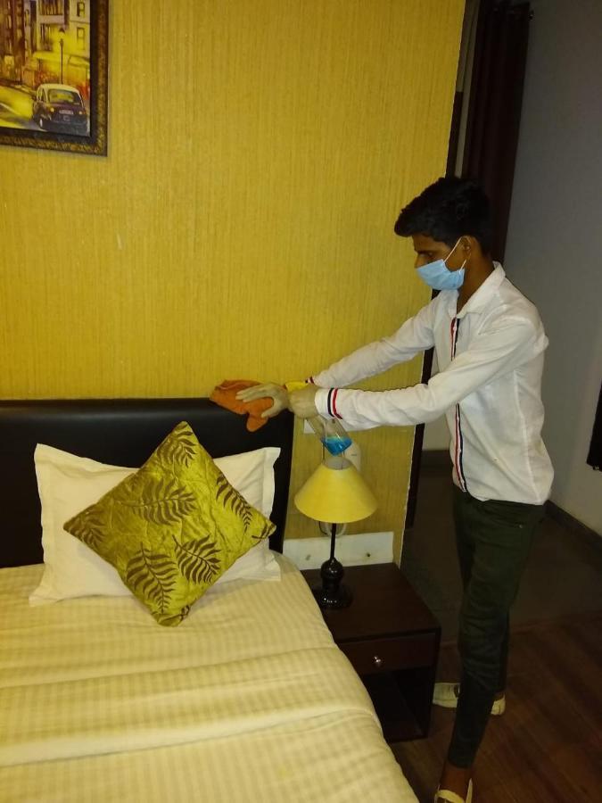 Airport Hotel Tashree New Delhi Exterior foto
