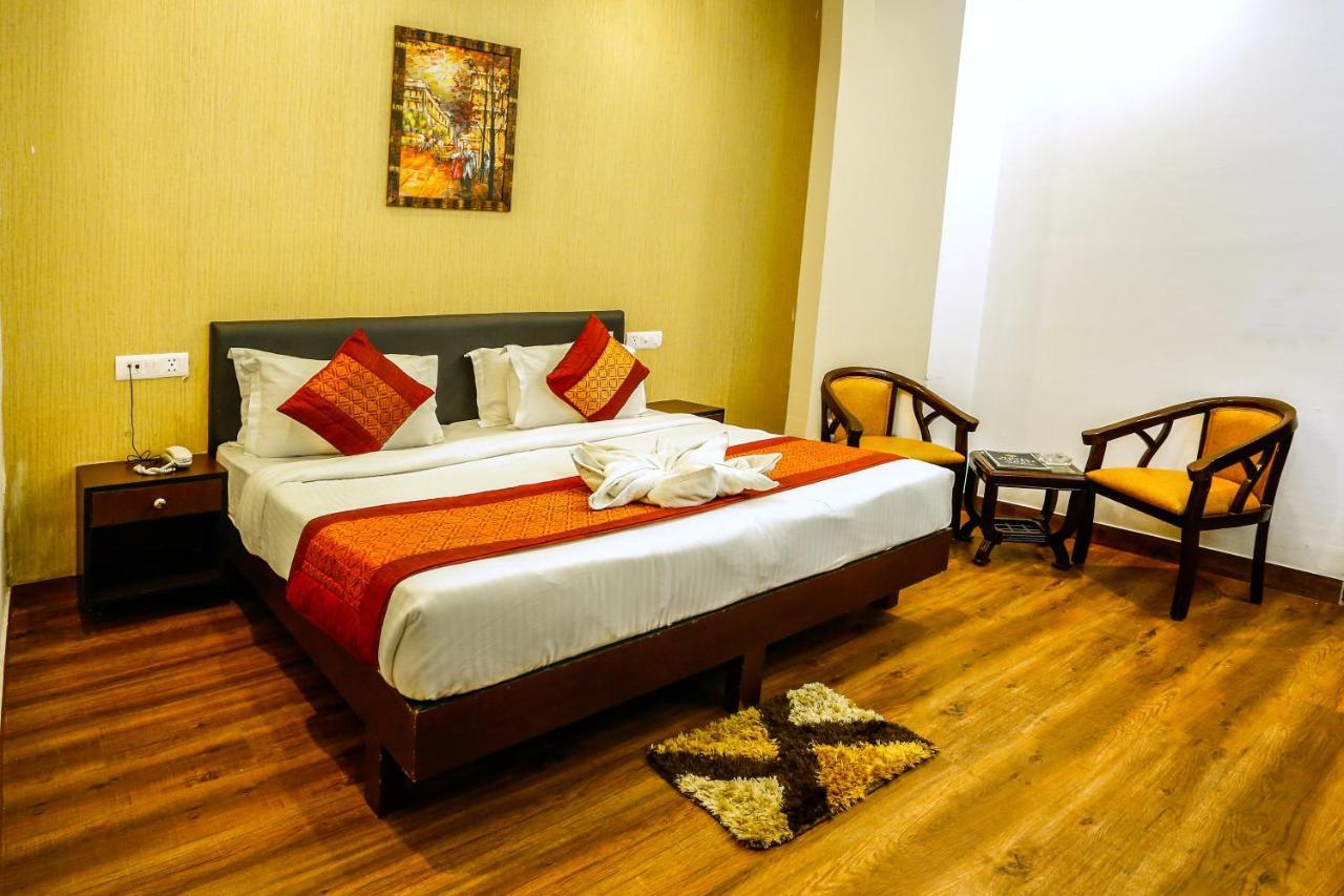 Airport Hotel Tashree New Delhi Exterior foto