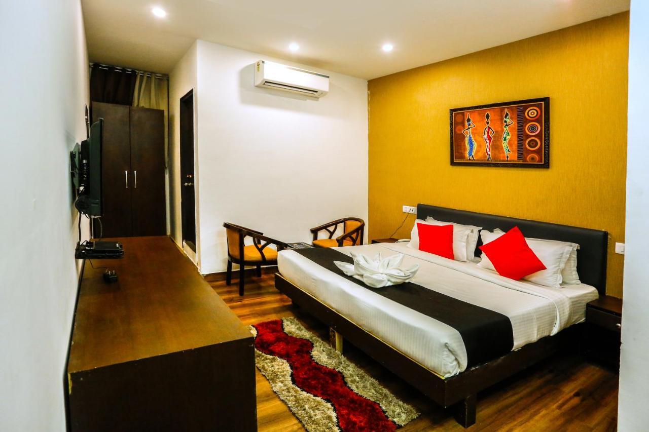 Airport Hotel Tashree New Delhi Exterior foto