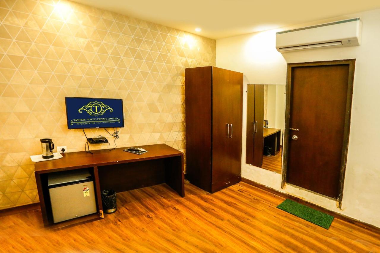 Airport Hotel Tashree New Delhi Exterior foto